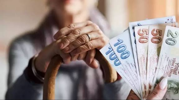 2026 Yılında da Asgari &Uuml;cret ve Emekli Maaşları A&ccedil;lık Sınırının Altında Kaldı